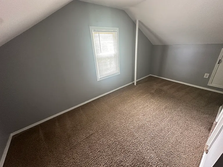 1816 Guthrie Ave — Photo 10