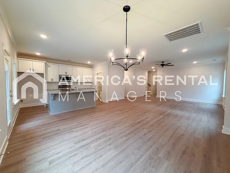 101 Townmoor Ln — Photo 20
