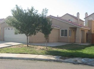 16991 Lido Cir, Victorville, CA 92395
