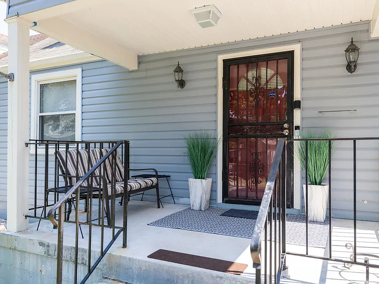 3158 Moody Ave — Photo 10