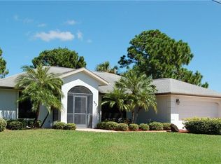 23 Long Meadow Ct, Rotonda West, FL 33947