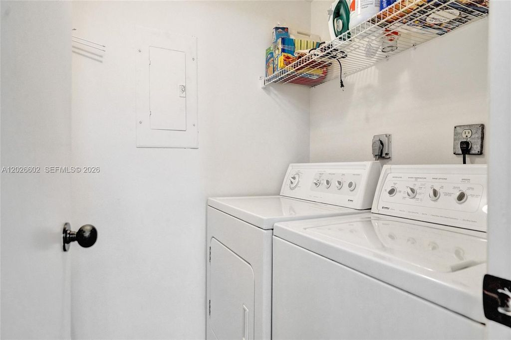 501 N Riverside Dr #Penthouse 2, photo 8