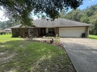 403 Dobson St, Ellisville, MS 39437
