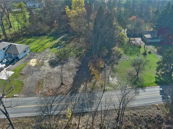 645 Tonawanda Creek Rd #18, Amherst, NY 14228