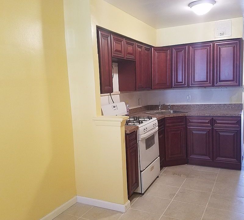 1st image of 10010 Flatlands Ave