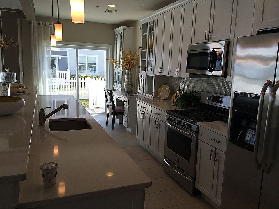 2nd image of 6305 Ocean Ave S