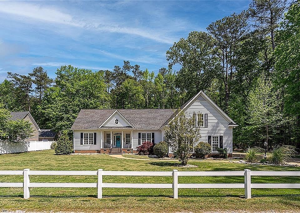 2nd image of 103 Sheep Ln