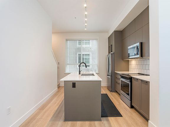 5th image of 19696 Hammond Rd #47