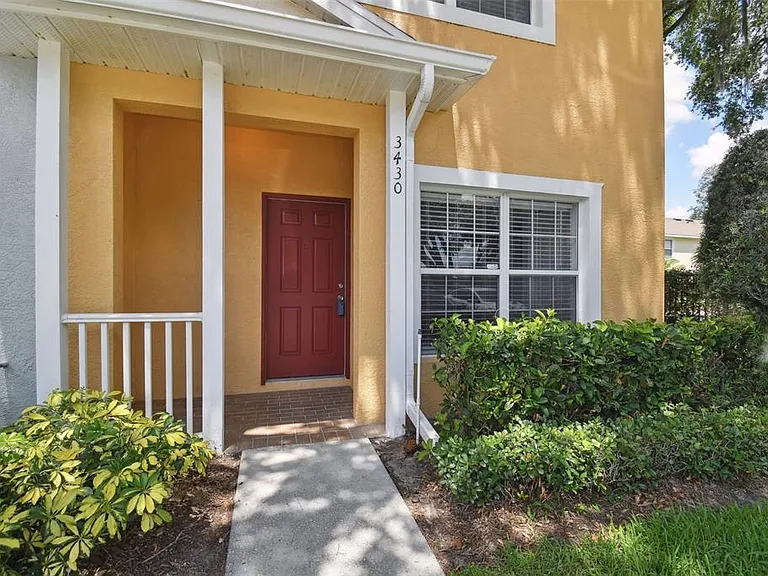 3430 High Hampton Cir — Photo 2