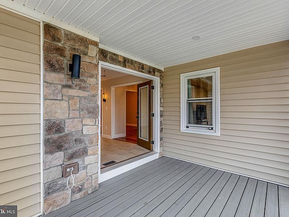5th image of 2705 Spring Hill Rd