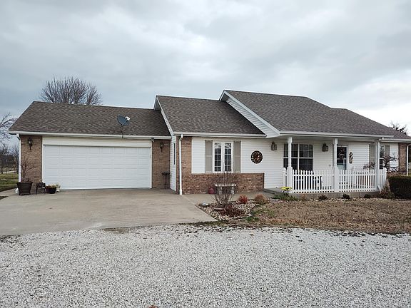 5th image of 1407 E 463rd Road