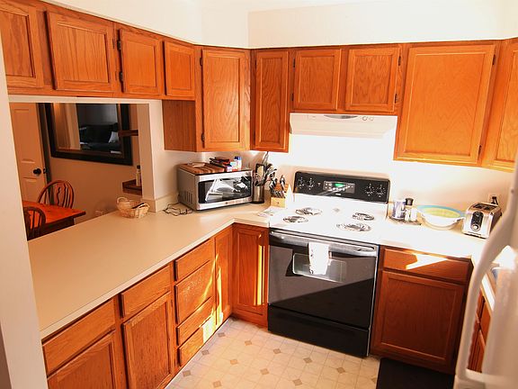 5th image of 23 Jackson Drive #188