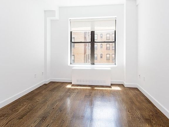 4th image of 212 W 91st St APT 602