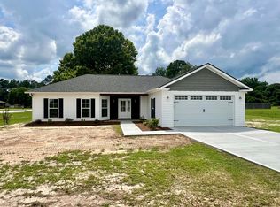 102 Rebecca Ln, Fitzgerald, GA 31750