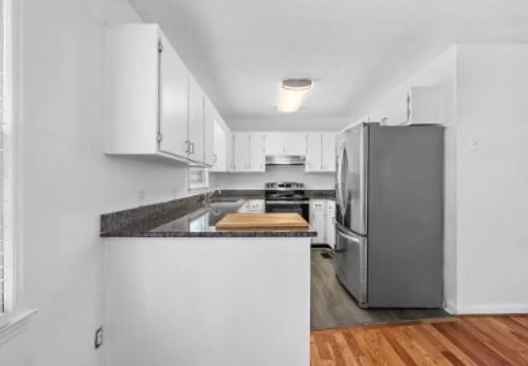 1708 N Poplar St — Photo 21