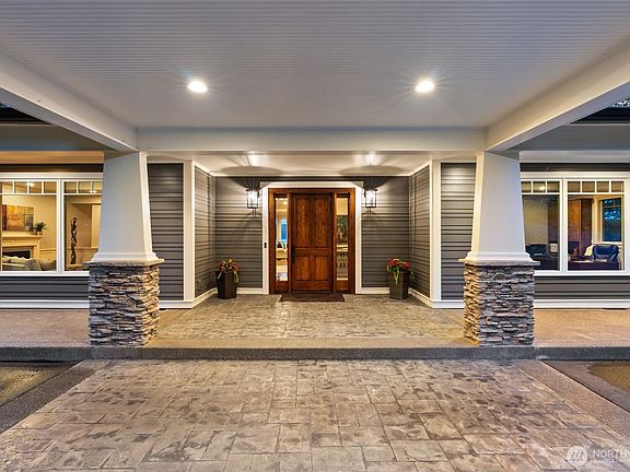 2nd image of 4825 Bayshore Lane NW