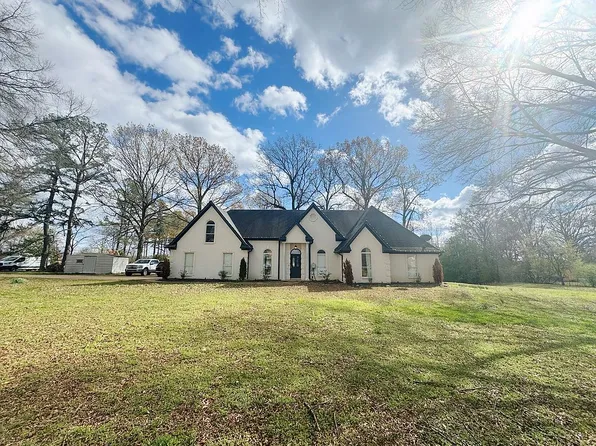 1605 Windy Ln, Southaven, MS 38671