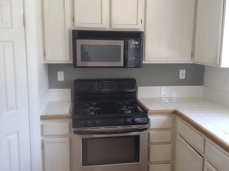 6303 Prairie Ct — Photo 5