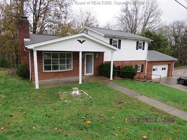 1st image of 427 Lincoln Cir