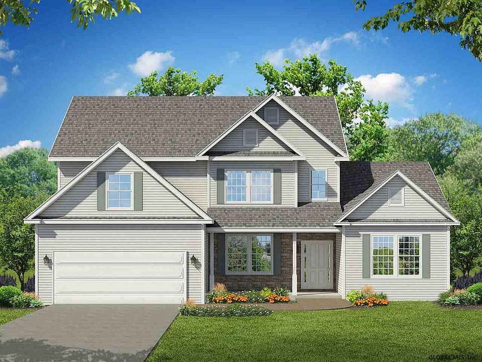 1st image of 4 Tamarack St