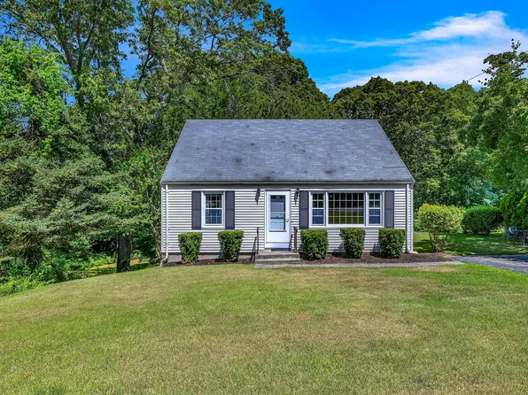 84 Pamela Avenue, Groton, CT 06340