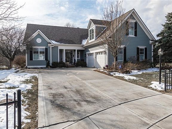 2nd image of 773 Hanover Close