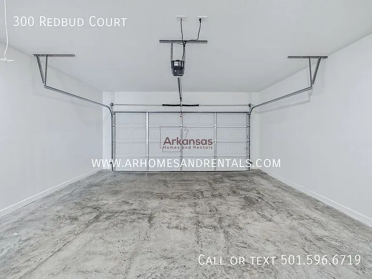 300 Redbud Ct — Photo 13