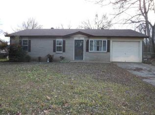 1109 N St, Barling, AR 72923