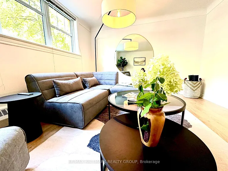 34 Lavergne St #1 — Photo 5