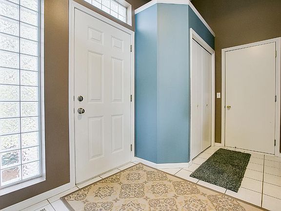 2nd image of 20870 Buchanan St NE