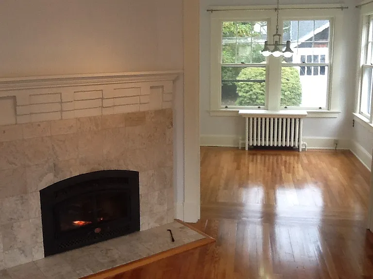 33 Mansion St — Photo 3