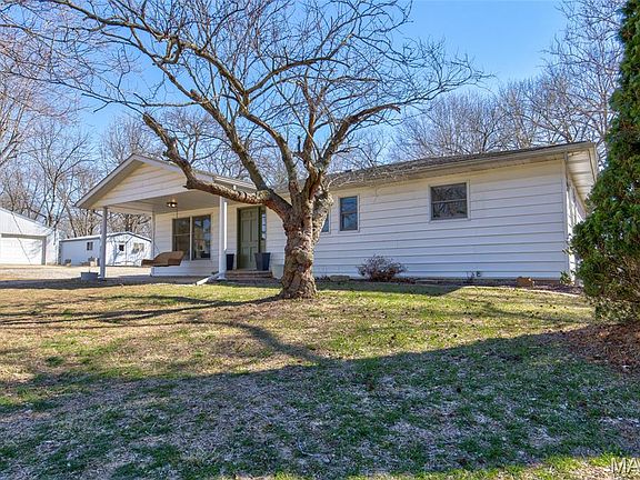 2nd image of 17628 Little Piasa Rd