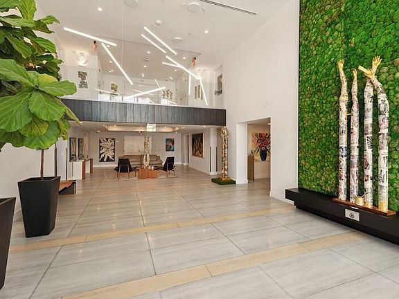 2nd image of 111 SE 1st Avenue #318