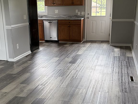 3rd image of 4540 Cedar Point Ln #B