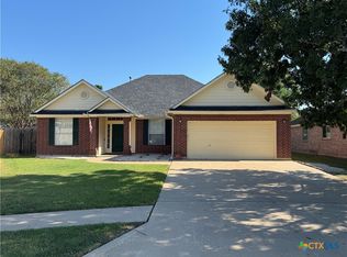 107 Village Grn, Victoria, TX 77904
