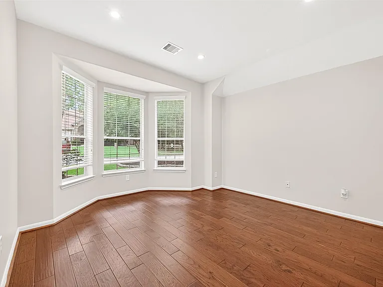 94 S Regan Mead Cir — Photo 7