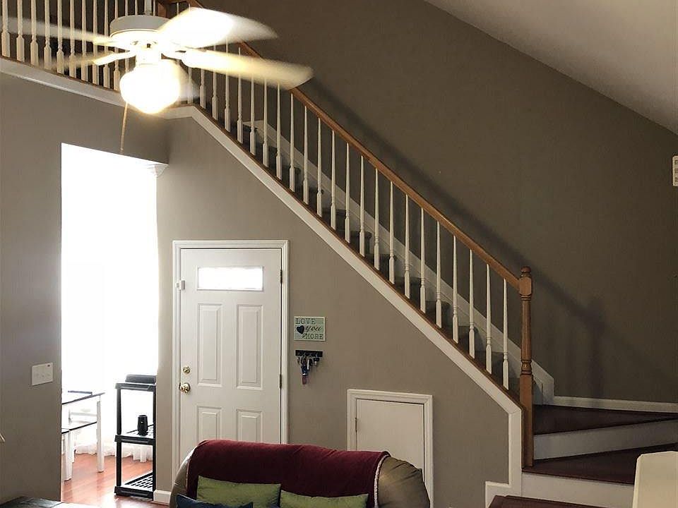 2nd image of 5811 Neuse Wood Dr