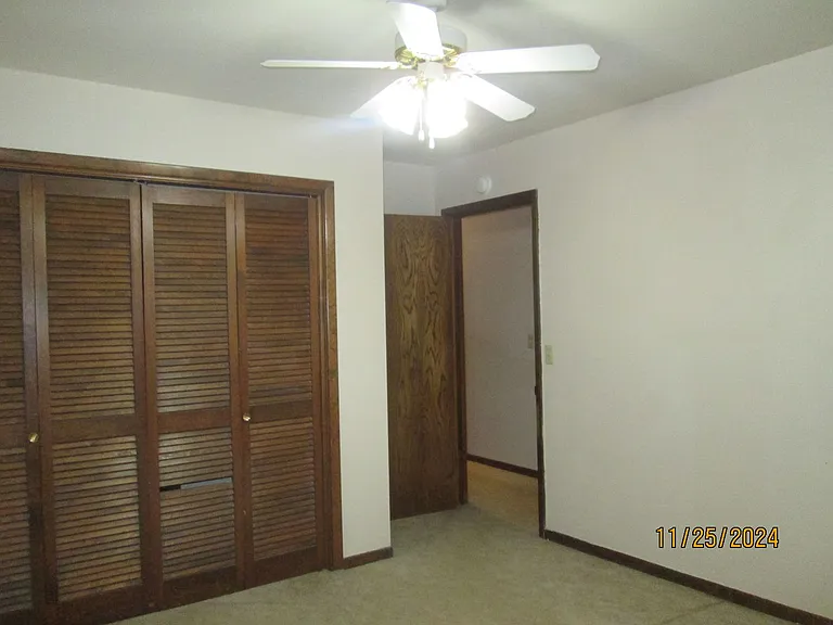 3402 W 10th St — Photo 10