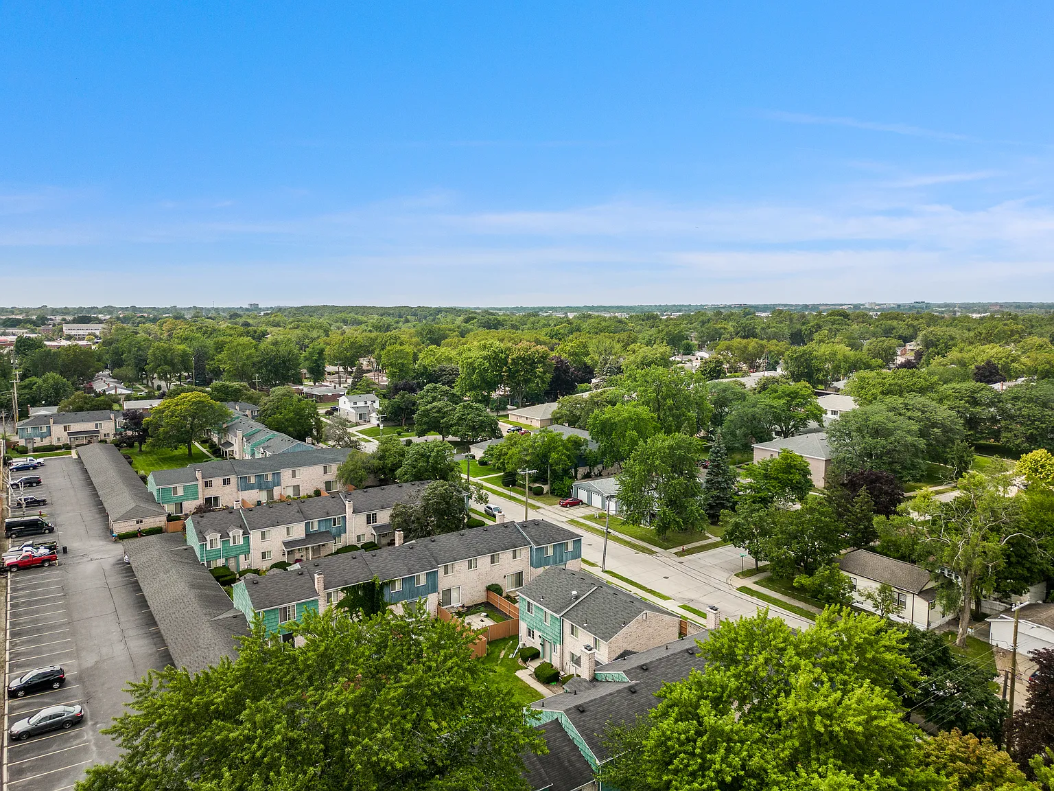 Cloisters Townhomes — Photo 4