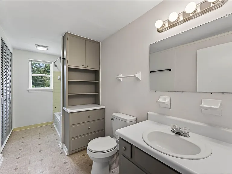 444 Appleton Dr — Photo 21