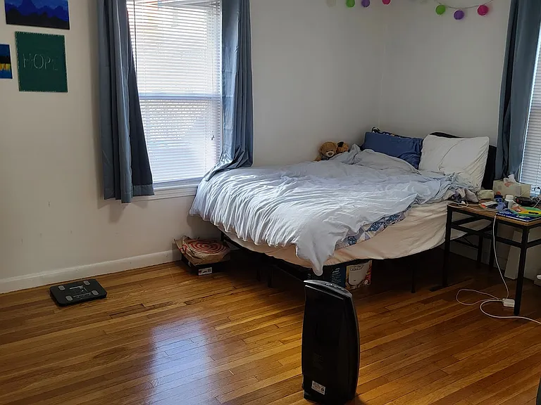 17 Hunting St #2 — Photo 11