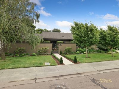 1174 Oxford Way, Stockton, CA, 95204
