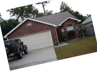 11071 Oakcrest Dr, Diberville, MS 39540