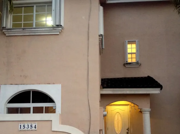 15354 SW 39th Ter, Miami, FL 33185