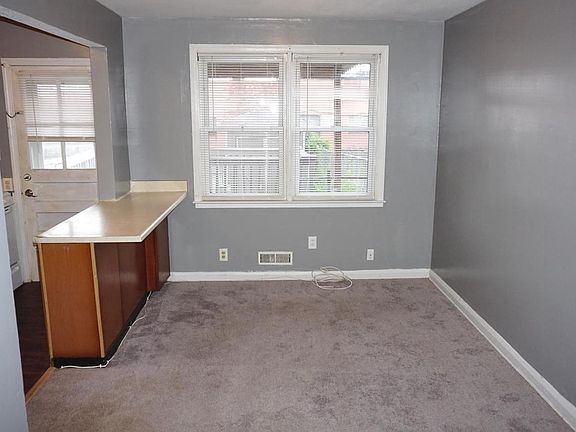 3rd image of 3436 Dunran Rd