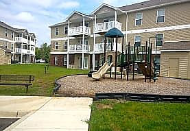 River Breeze South Apts., 
11315 Breeze Circle, 40272
 5., 
M-F / 10a-5p