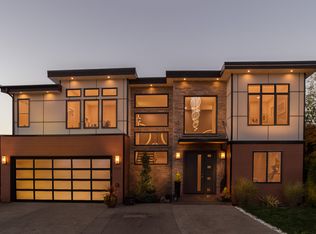 1928 Crystal Springs Rd W, Tacoma, WA 98466