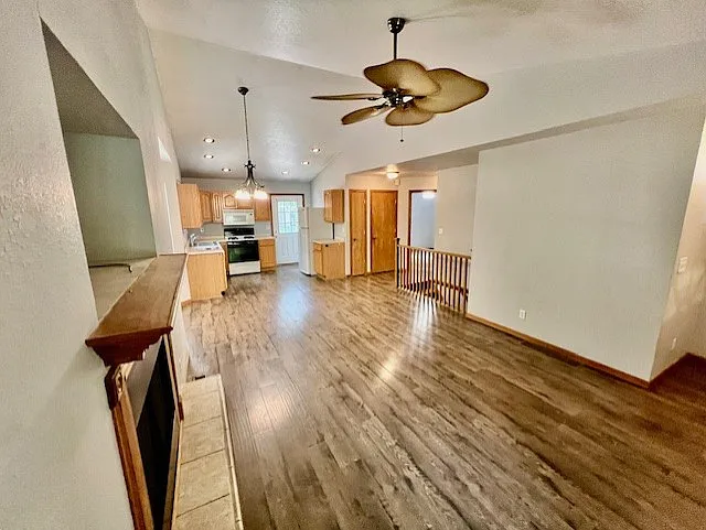 3 bed, 1680 sqft, $1,995 — Photo 4