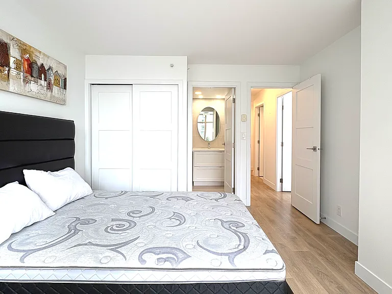 1288 Alberni St #403 — Photo 10