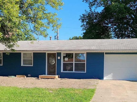 3rd image of 2417 Kilarney Dr